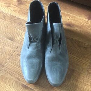 Elizabeth and James distressed almond toe Leather booties, size 10